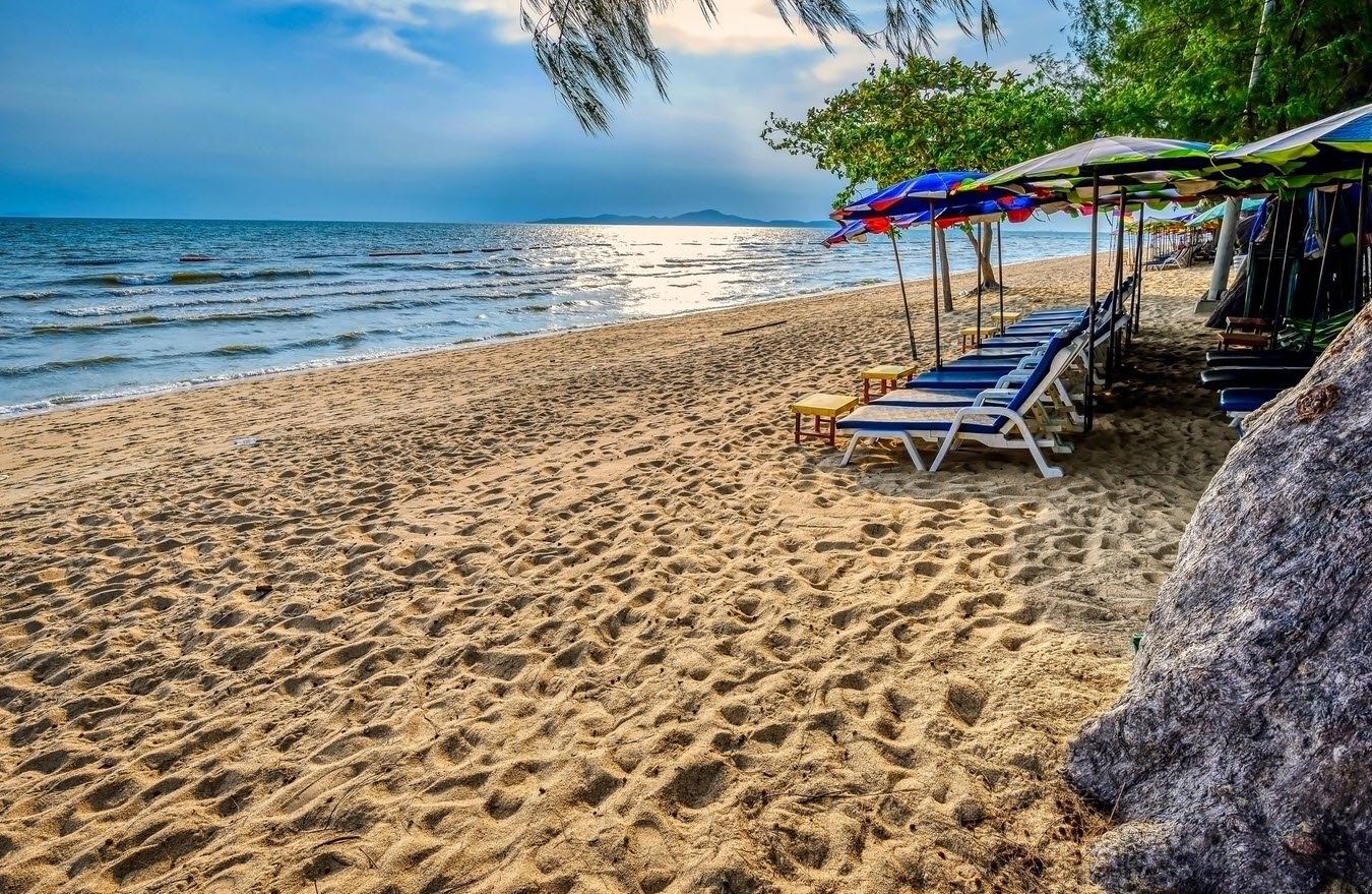 Dong Tan Beach Pattaya Travelhyme