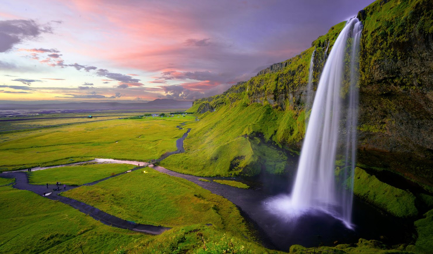 Beautiful Waterfalls World Travelhyme
