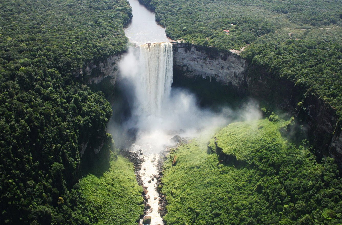 Kaieteur Falls Guyana